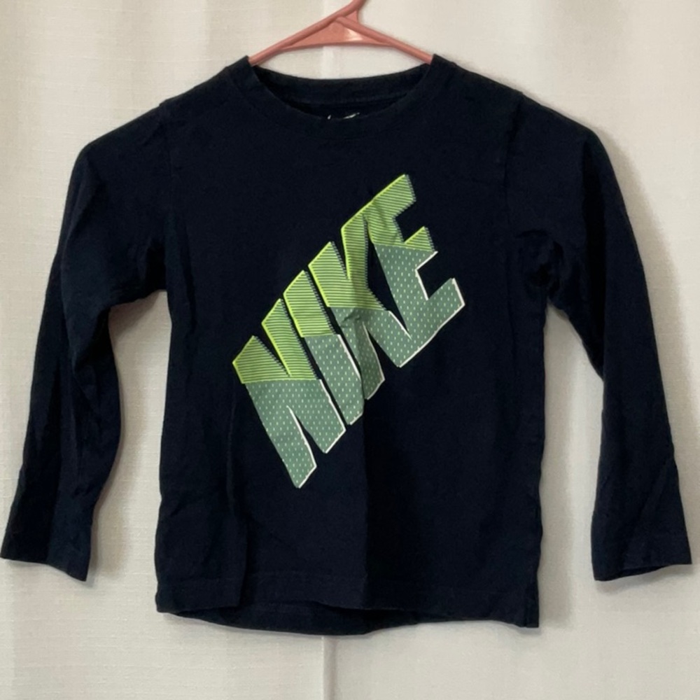 Nike Size 6-7 year Kids Long Sleeve Tee Blue